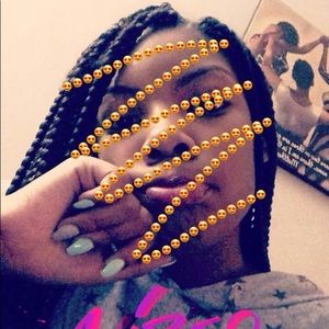 Meet your Posher, Kymora